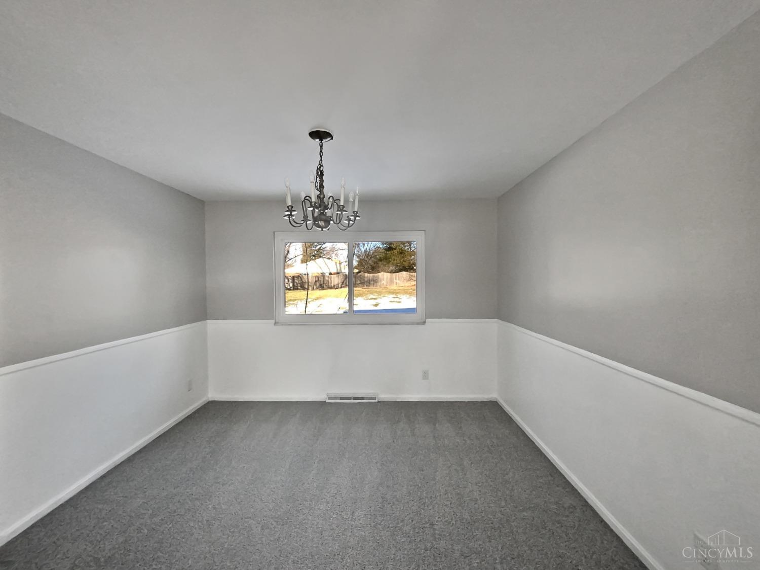 1060 West Galbraith Road Cincinnati, OH 45231 - Photo 14 of 26 Gallery Image 14