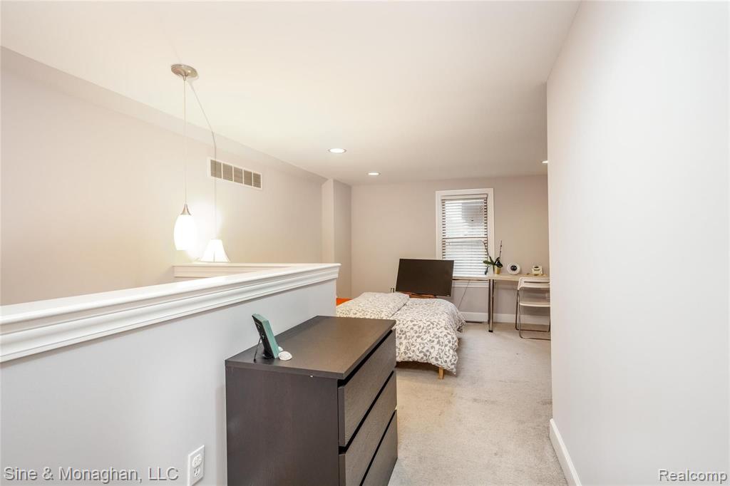 1308 Hampton Road Grosse Pointe, MI 48236 - Photo 26 of 36
