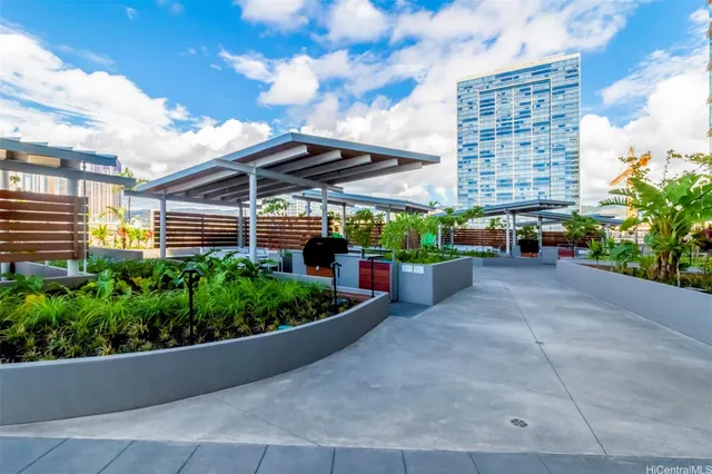 $4,000 | 1001 Queen Street, Unit 4005, Honolulu, HI 96814