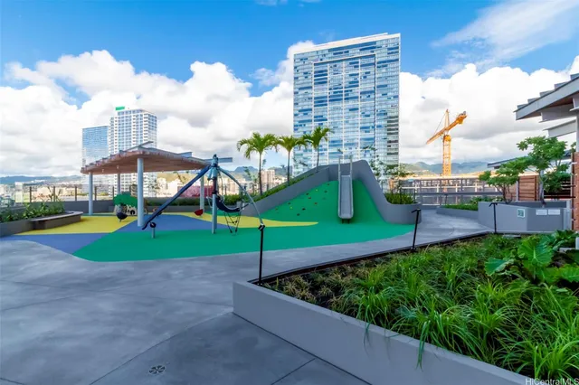 $4,000 | 1001 Queen Street, Unit 4005, Honolulu, HI 96814