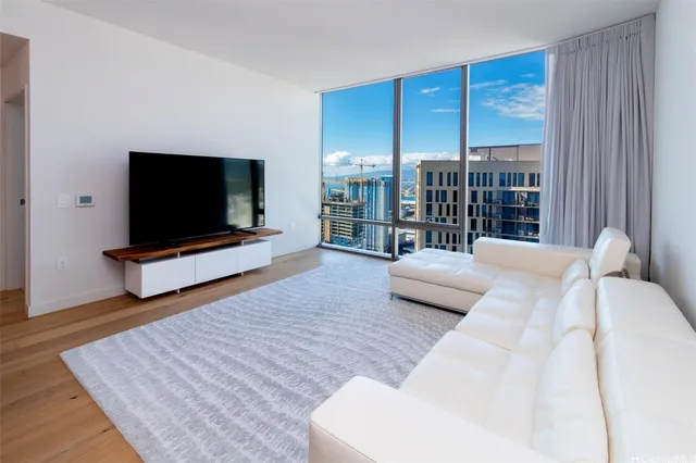 $4,000 | 1001 Queen Street, Unit 4005, Honolulu, HI 96814