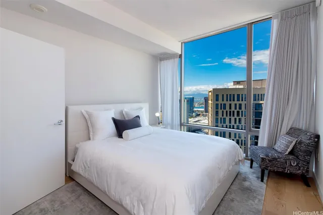 $4,000 | 1001 Queen Street, Unit 4005, Honolulu, HI 96814