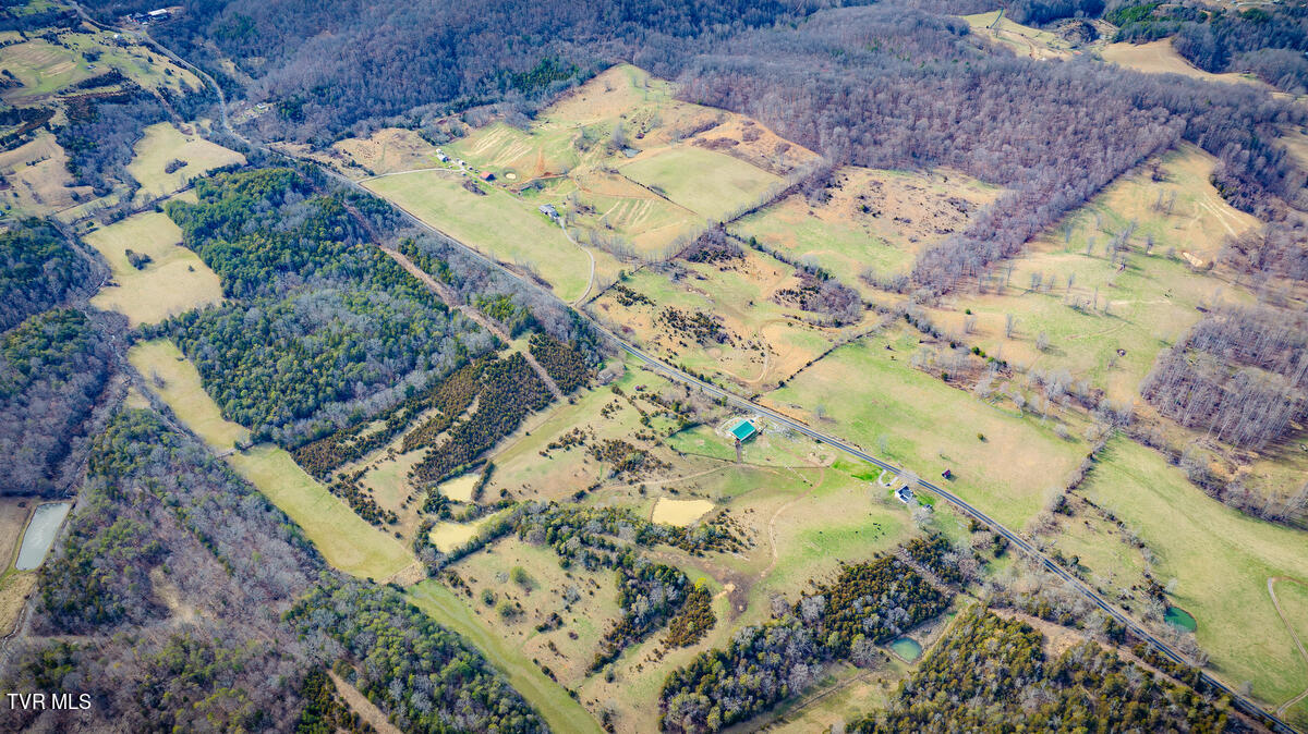 689 Clinch Valley Road Eidson, TN 37731 - Photo 10 of 19 110