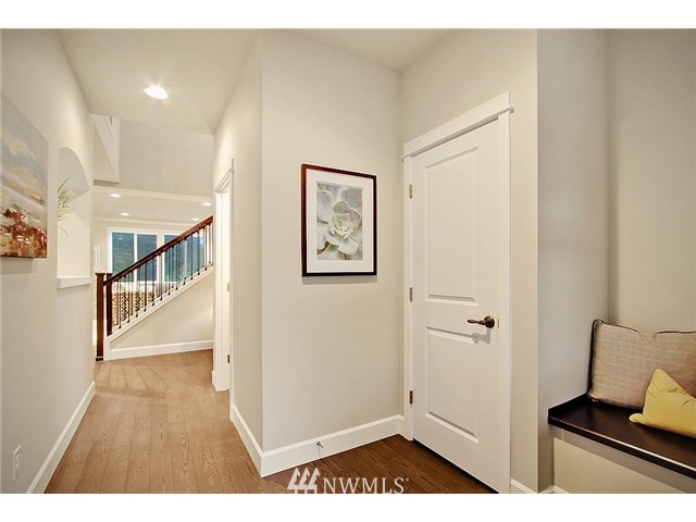 18555 115th Place Southeast Renton, WA 98055 - Photo 10 of 22 Gallery Image 10