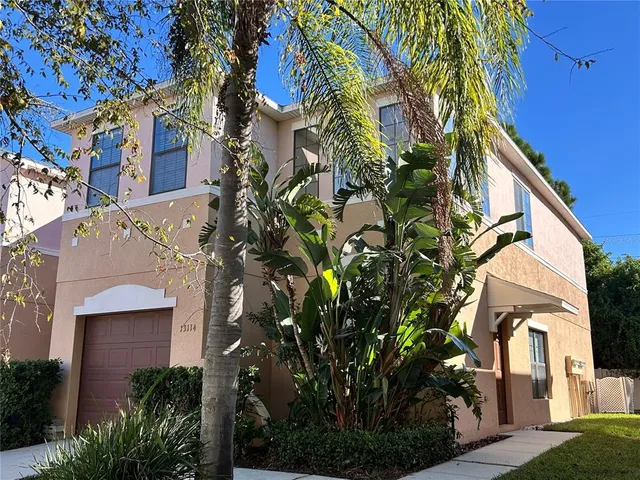 a view of a multi story building