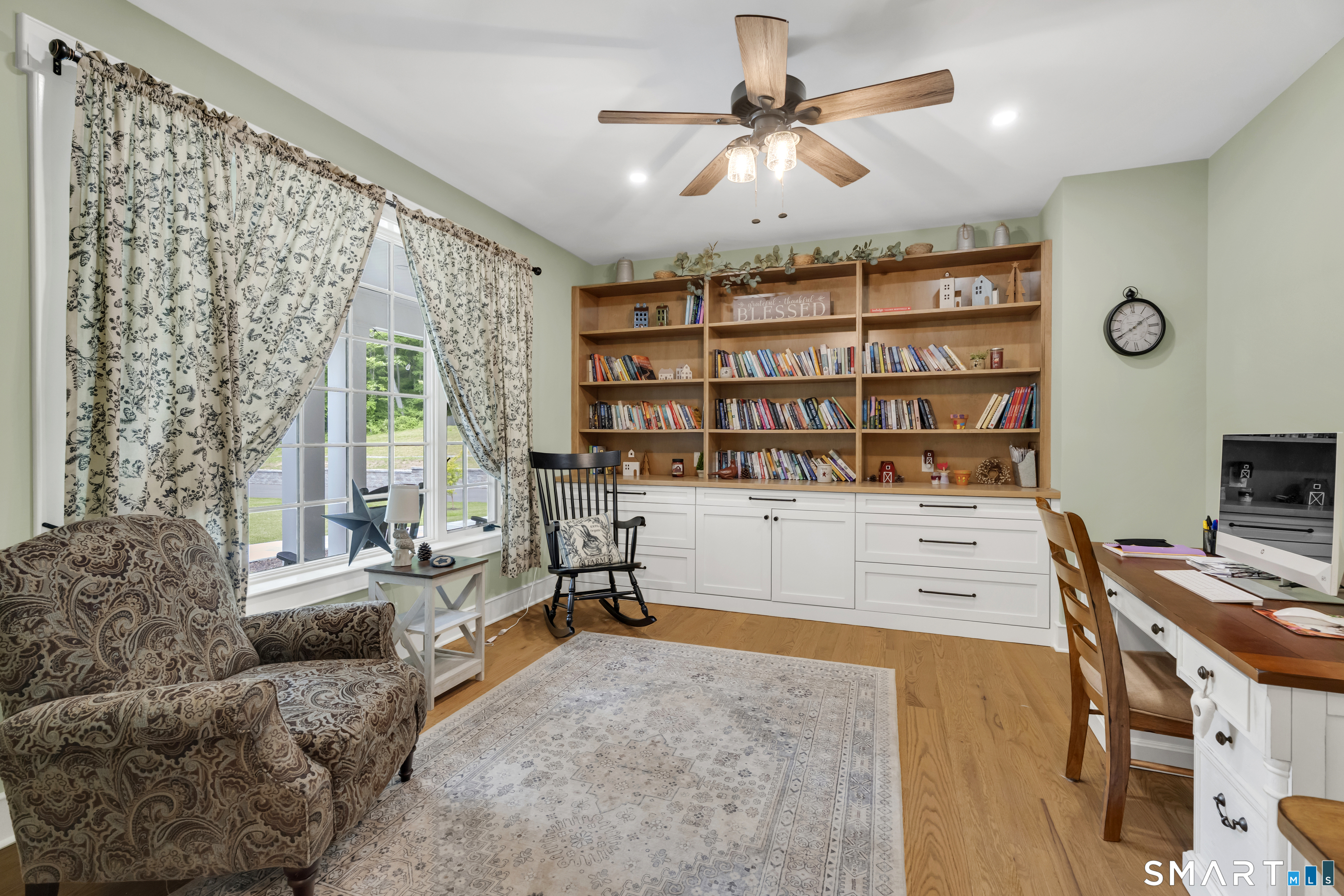 49 Round Hill Road Bethany, CT 06524 - Photo 6 of 40