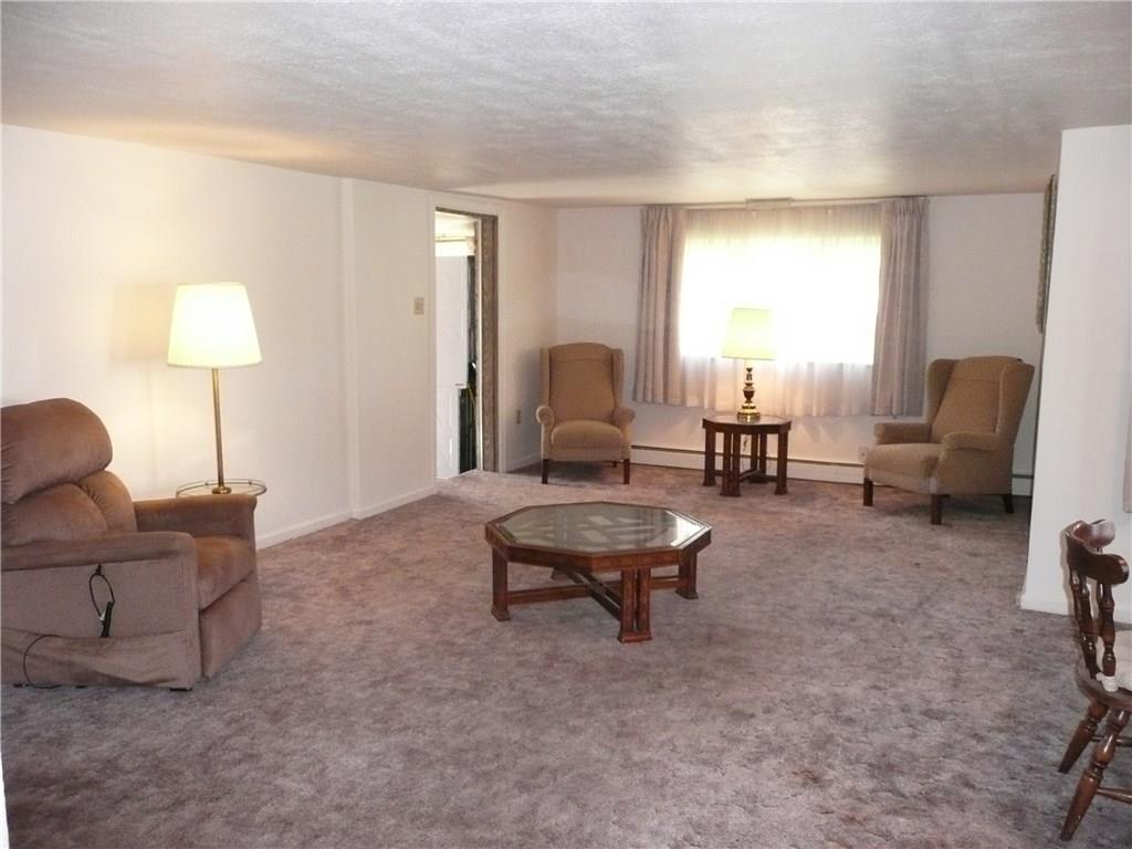 70 McMichael Road Carnegie, PA 15106 - Photo 6 of 21 LIGHT NEUTRAL DECOR AND CARPET