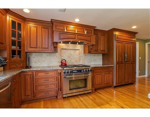 37 West Colonial Road Wilbraham, MA 01095 - Photo 6 of 26