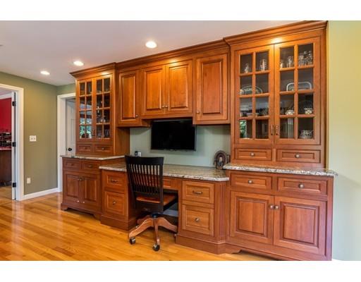 37 West Colonial Road Wilbraham, MA 01095 - Photo 7 of 26
