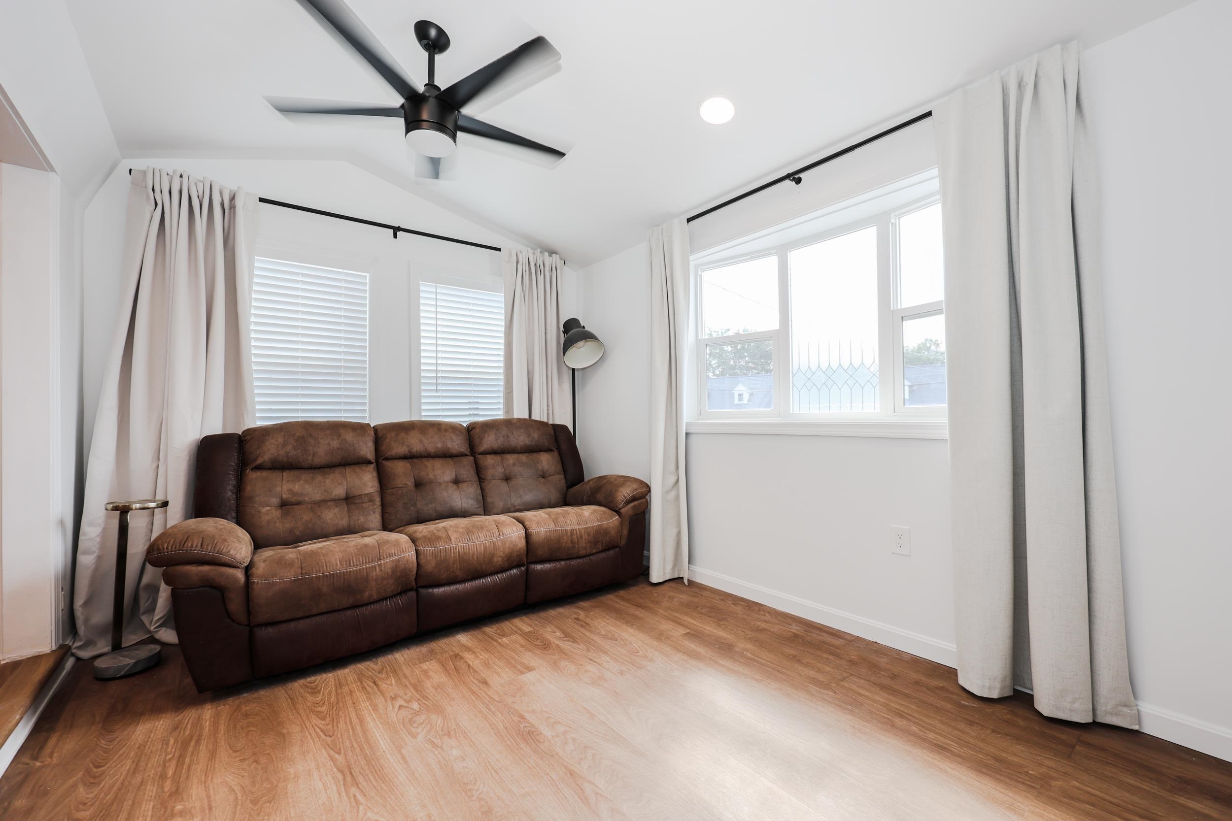 6 Highland Avenue Derry, NH 03038 - Photo 21 of 41