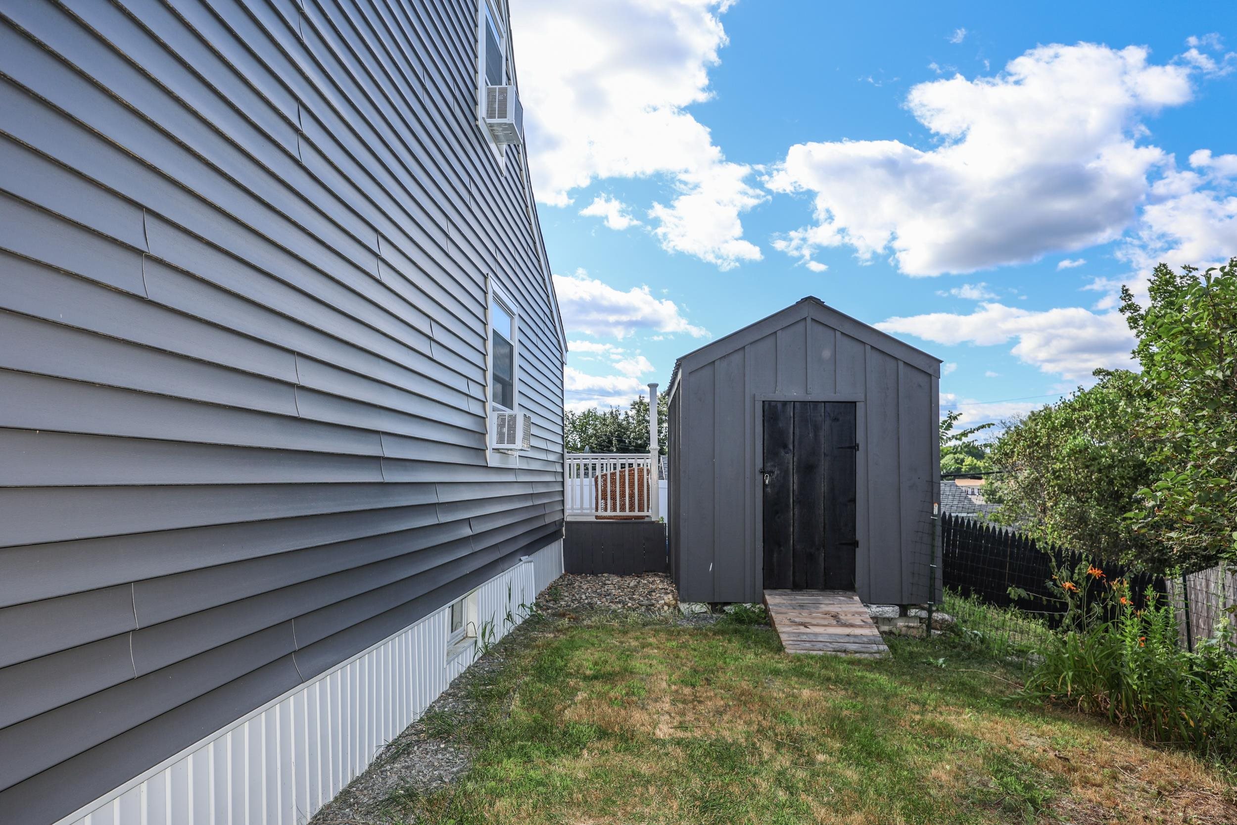 6 Highland Avenue Derry, NH 03038 - Photo 35 of 41