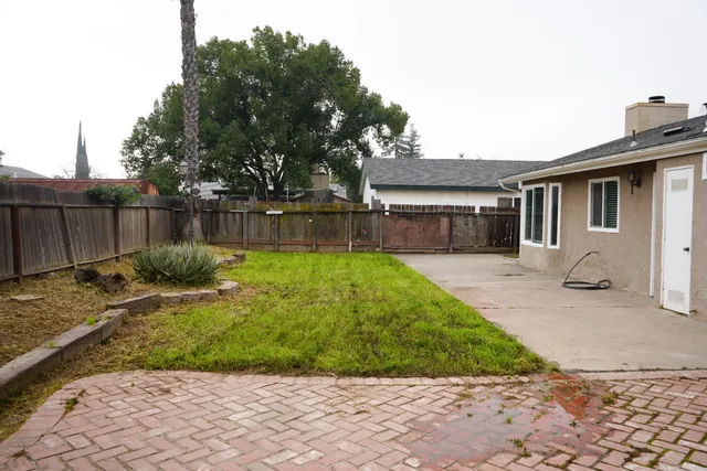 $1,900 | 4310 North Barcus Avenue, Fresno, CA 93722