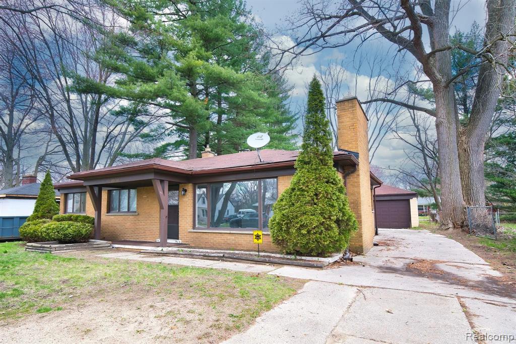 20710 Westhampton Avenue Southfield, MI 48075 - Photo 2 of 30