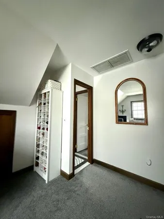 $3,200 | 9 Bayview Court, East Setauket, NY 11733