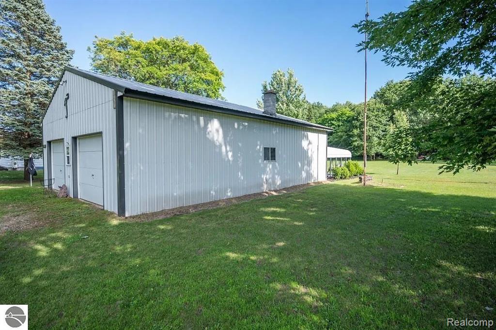 6365 West Airline Road Weidman, MI 48893 - Photo 6 of 31