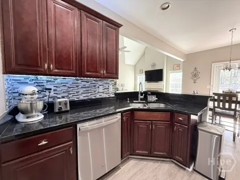 $2,700 | 1070 Brookshire Court, Bogart, GA 30622