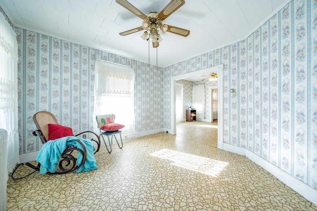 54 Revere Street Springfield, MA 01108 - Photo 19 of 40 Gallery Image 19
