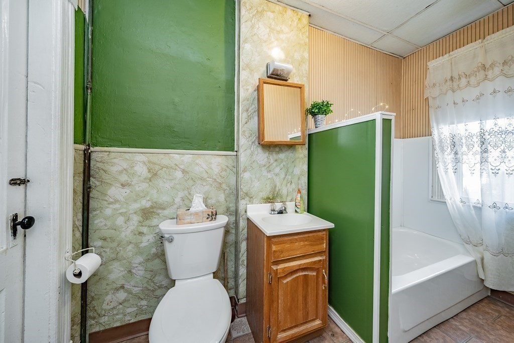54 Revere Street Springfield, MA 01108 - Photo 5 of 40 Gallery Image 5