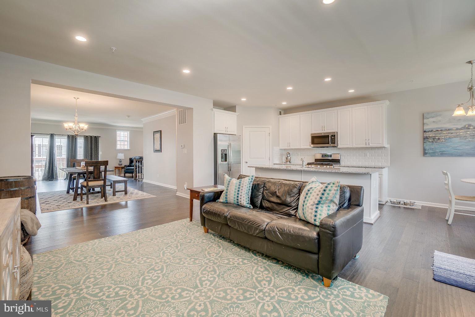 320 Spruce Pine Road Abingdon, MD 21009 - Photo 11 of 37 Large family room