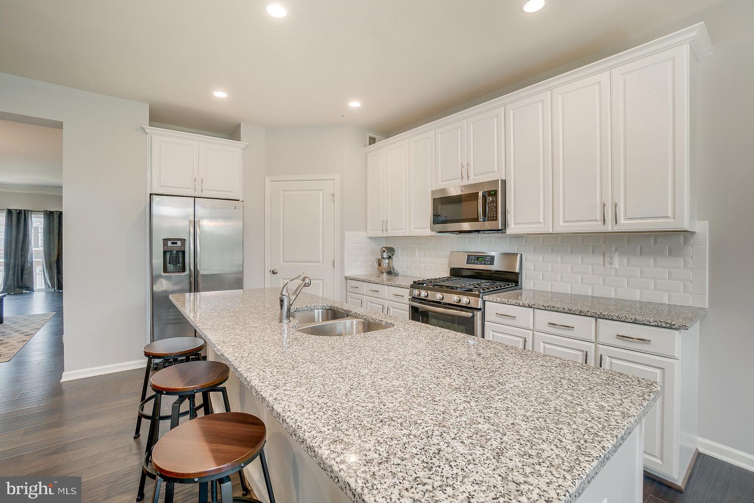 320 Spruce Pine Road Abingdon, MD 21009 - Photo 13 of 37 Large pantry