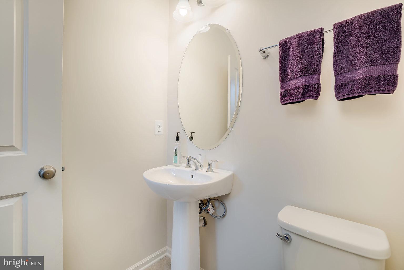 320 Spruce Pine Road Abingdon, MD 21009 - Photo 6 of 37 Main level half bath