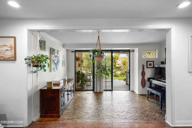 $975,000 | 3309 Los Nogales Road, Simi Valley, CA 93063