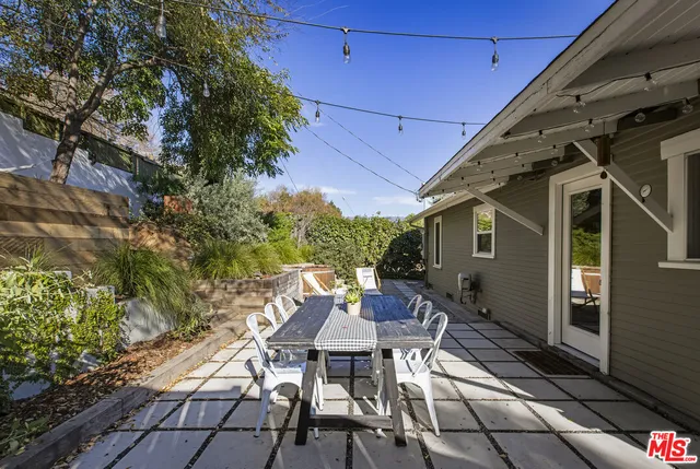 $995,000 | 4511 College View Avenue, Los Angeles, CA 90041