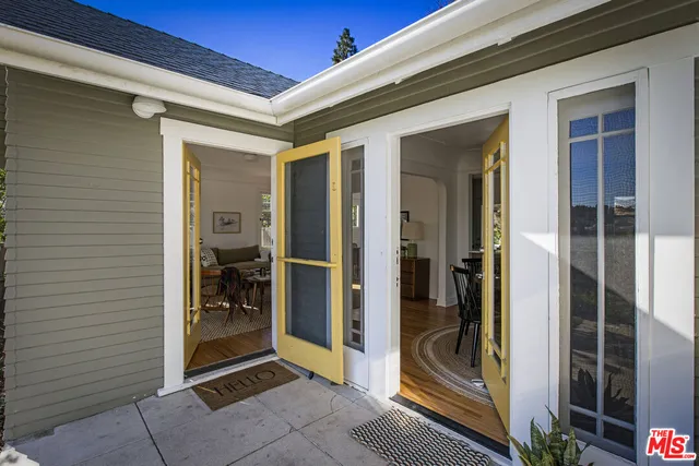 $995,000 | 4511 College View Avenue, Los Angeles, CA 90041