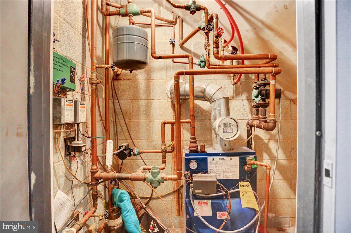 1294 Glatco Lodge Road Hanover, PA 17331 - Photo 42 of 67 New oil tank 2021, AC 2020, and furnace 2016