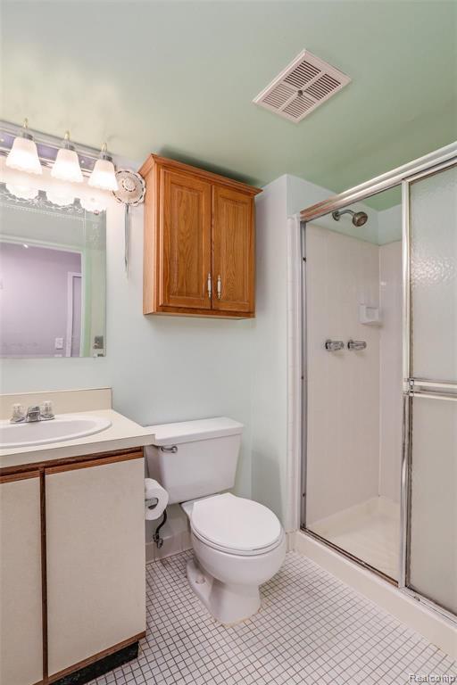 27374 Evergreen Road, Unit 4 Lathrup Village, MI 48076 - Photo 18 of 26