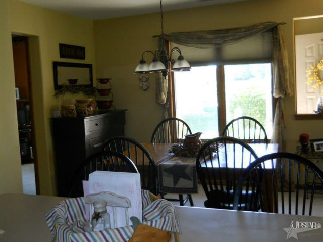 1422 Fairway Drive Decatur, IN 46733 - Photo 8 of 15
