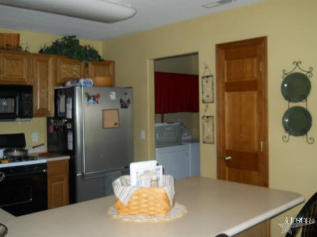 1422 Fairway Drive Decatur, IN 46733 - Photo 10 of 15