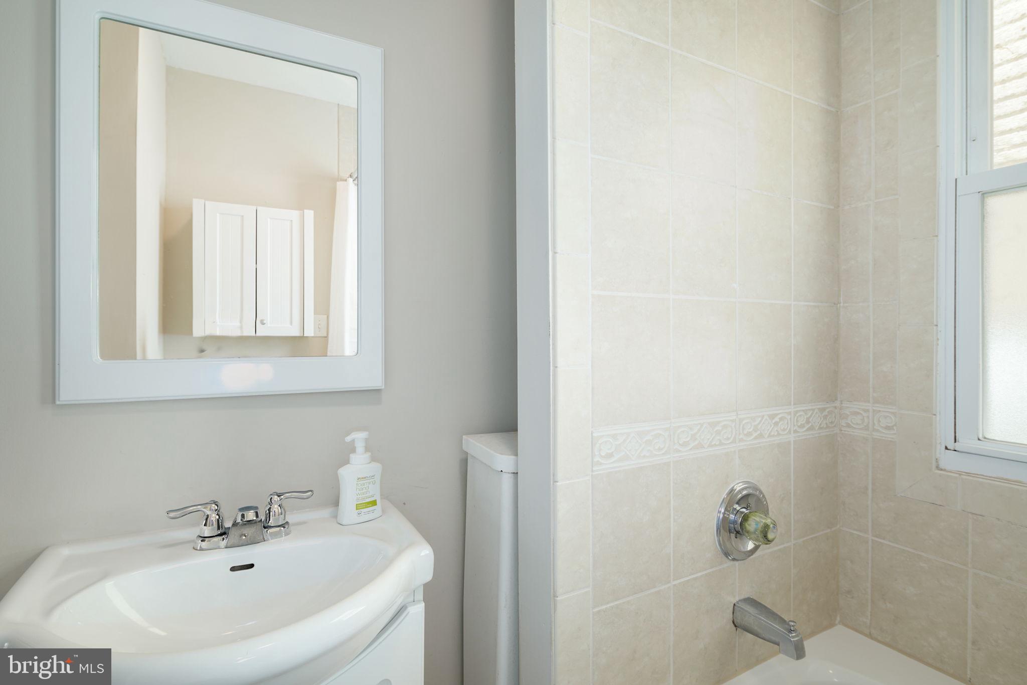 2222 East Boston Street Philadelphia, PA 19125 - Photo 9 of 17 bathroom