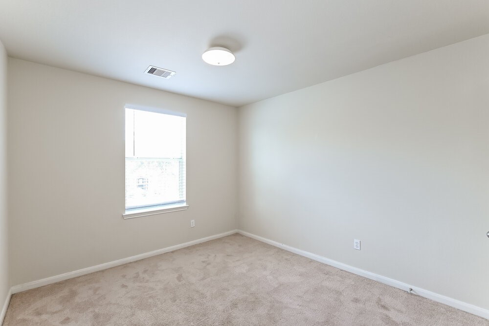 8131 Barnes Ridge Lane Houston, TX 77072 - Photo 13 of 17