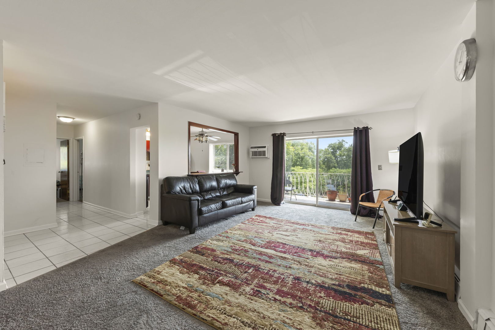 1311 South Finley Road, Unit 411 Lombard, IL 60148 - Photo 4 of 15 Gallery Image 4