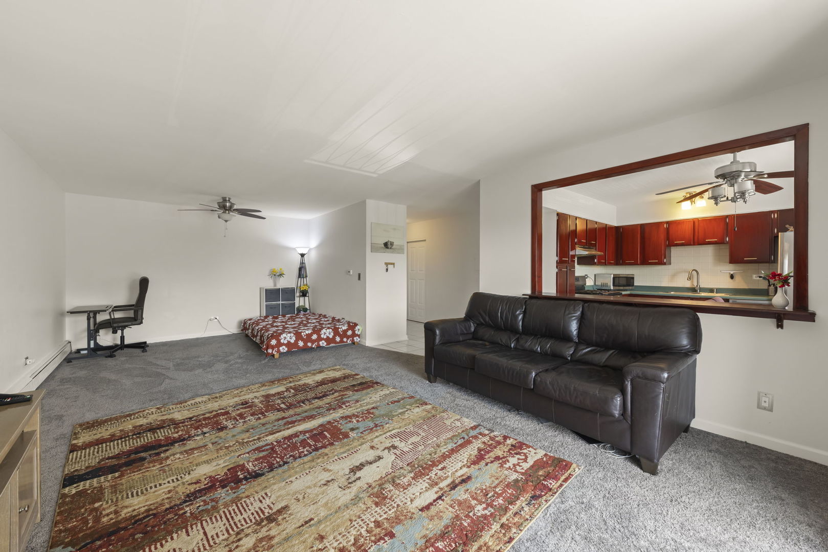 1311 South Finley Road, Unit 411 Lombard, IL 60148 - Photo 5 of 15 Gallery Image 5