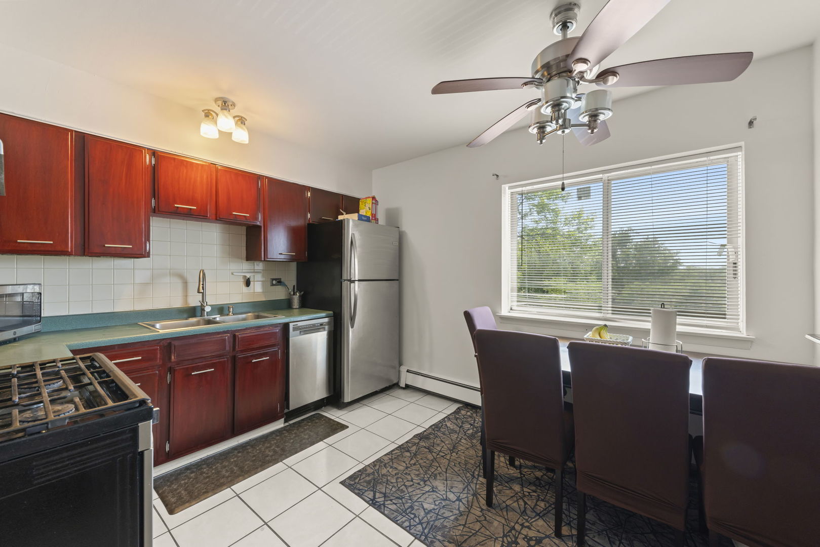 1311 South Finley Road, Unit 411 Lombard, IL 60148 - Photo 7 of 15 Gallery Image 7
