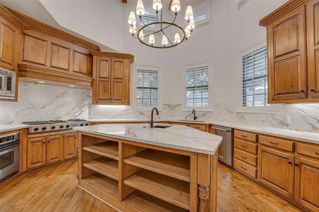 2216 Kings Pass Heath, TX 75032 - Photo 10 of 40