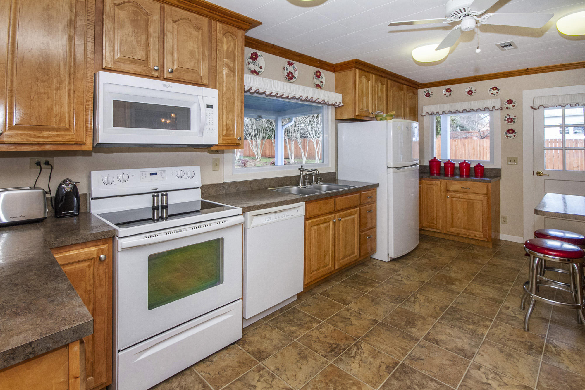 1907 Spring Street Powell, TN 37849 - Photo 18 of 40 7499E797-2120-4C7C-9EF7-E4412EC26A23