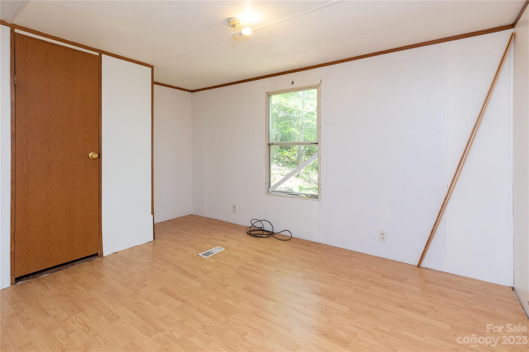 125 Mt Airy Road Marshall, NC 28753 - Photo 12 of 18 Gallery Image 12