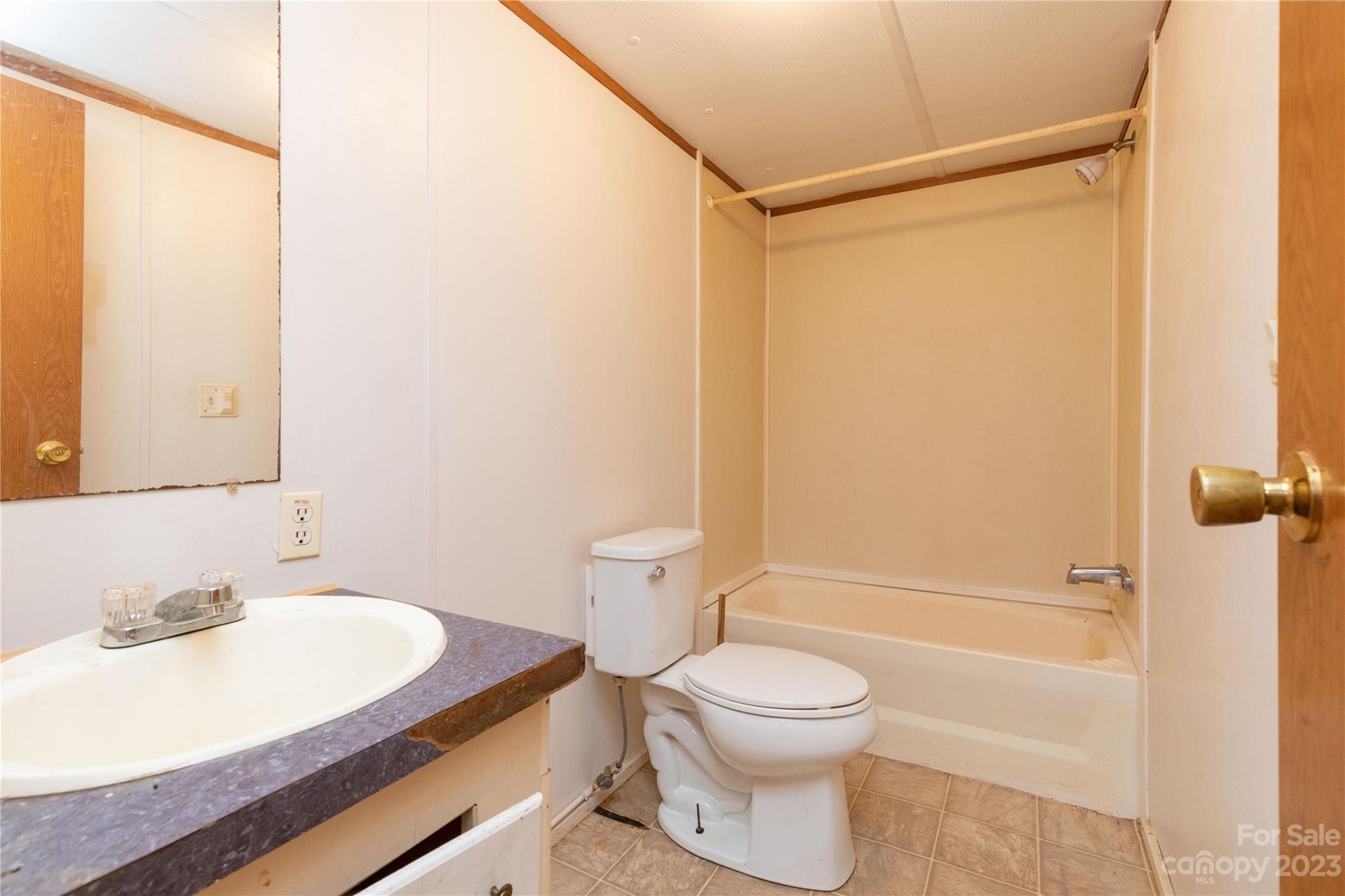 125 Mt Airy Road Marshall, NC 28753 - Photo 13 of 18 Gallery Image 13