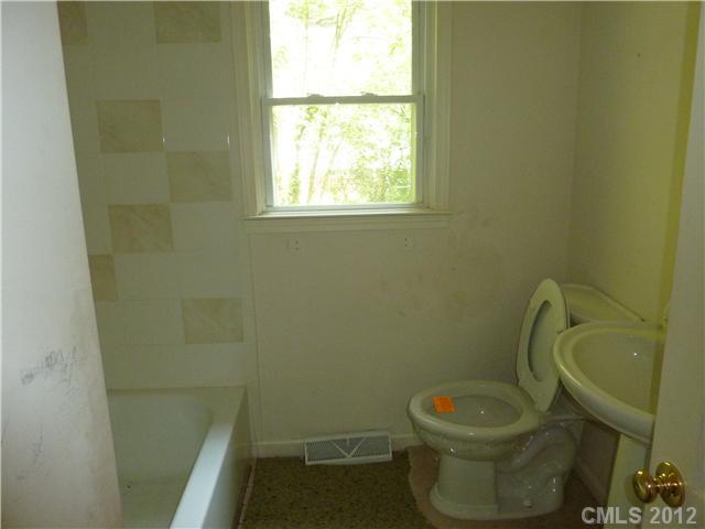 503 Griffith Road Monroe, NC 28112 - Photo 7 of 9 Gallery Image 7