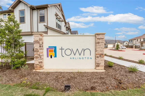 $2,295 | 5900-190 Highway 287 Frontage Road, Arlington, TX 76017