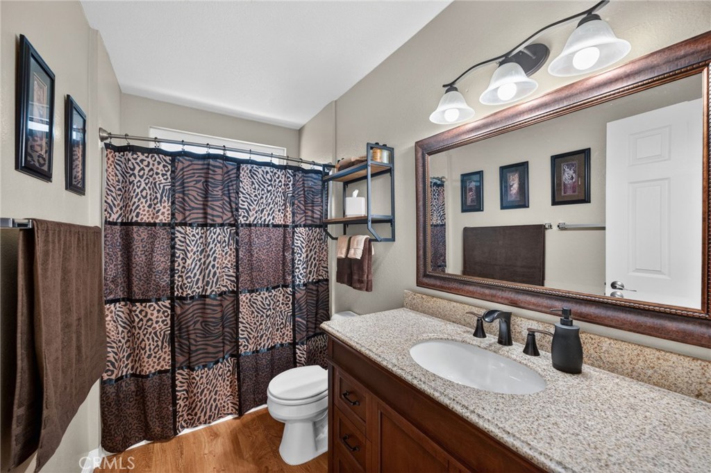 320 Durgin Street Ramona, CA 92065 - Photo 32 of 73 Bathroom 2