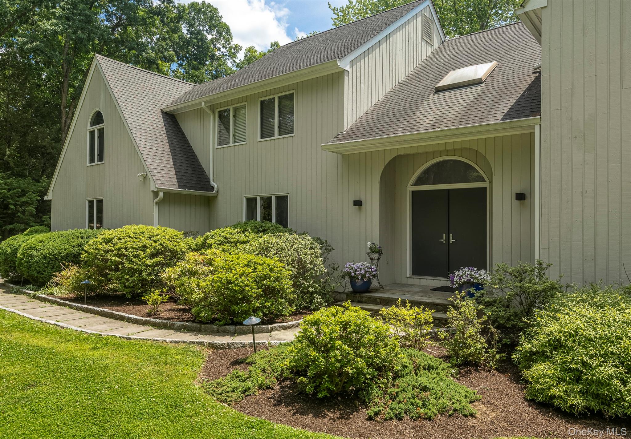 12 Hilltop Road Waccabuc, NY 10597 - Photo 5 of 43 Gallery Image 5