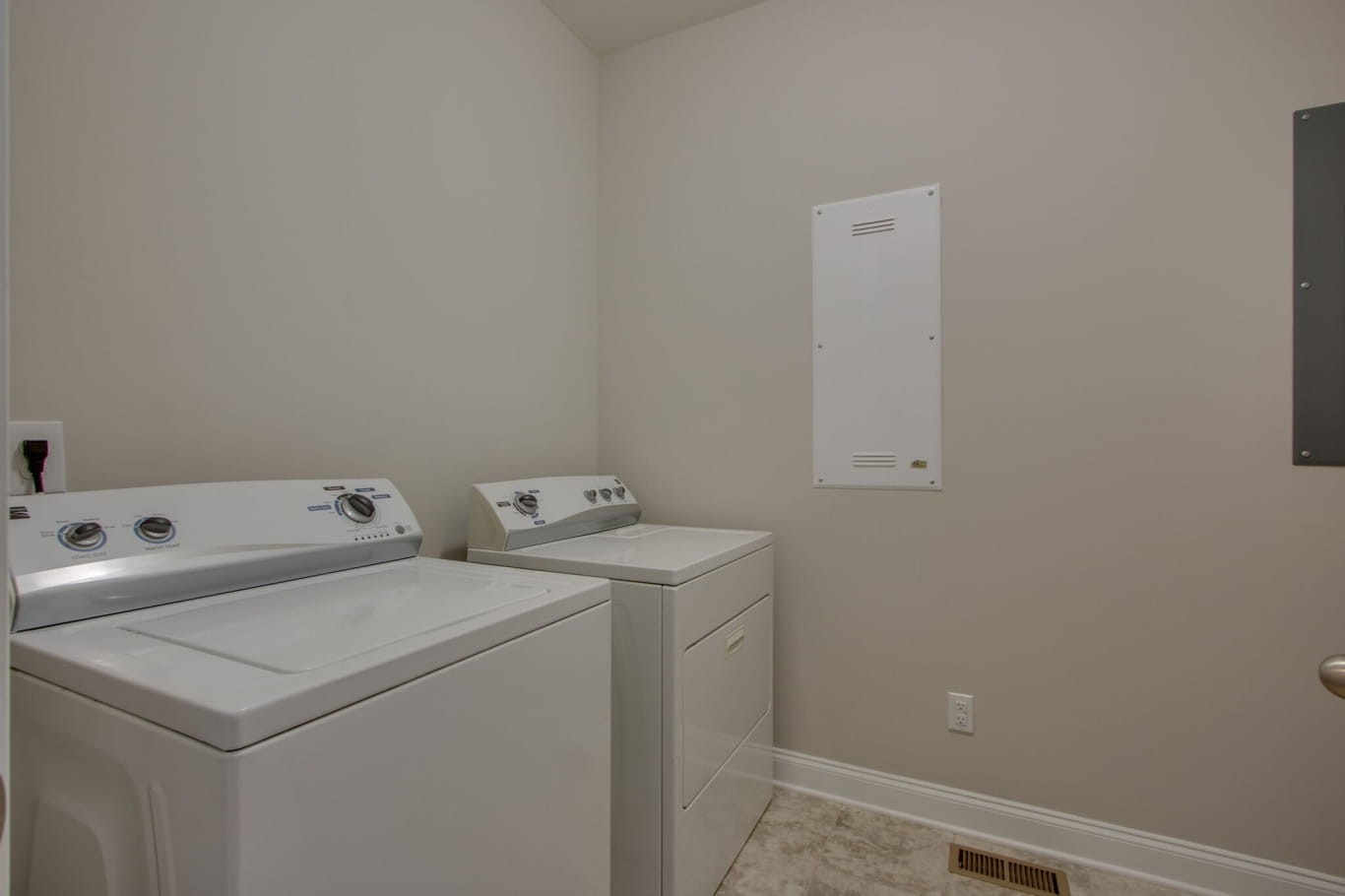 3584 Robbins Nest Road Thompson's Station, TN 37179 - Photo 33 of 43 a utility room with dryer and washer
