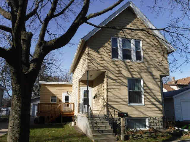 913 Pendleton Street Bay City, MI 48708 - Photo 1 of 20 Gallery Image 1