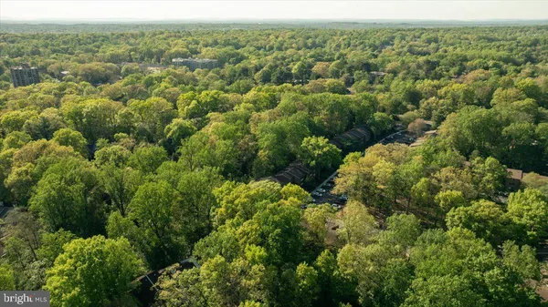 $2,300 | 1433 Northgate Square, Unit 11B, Reston, VA 20190