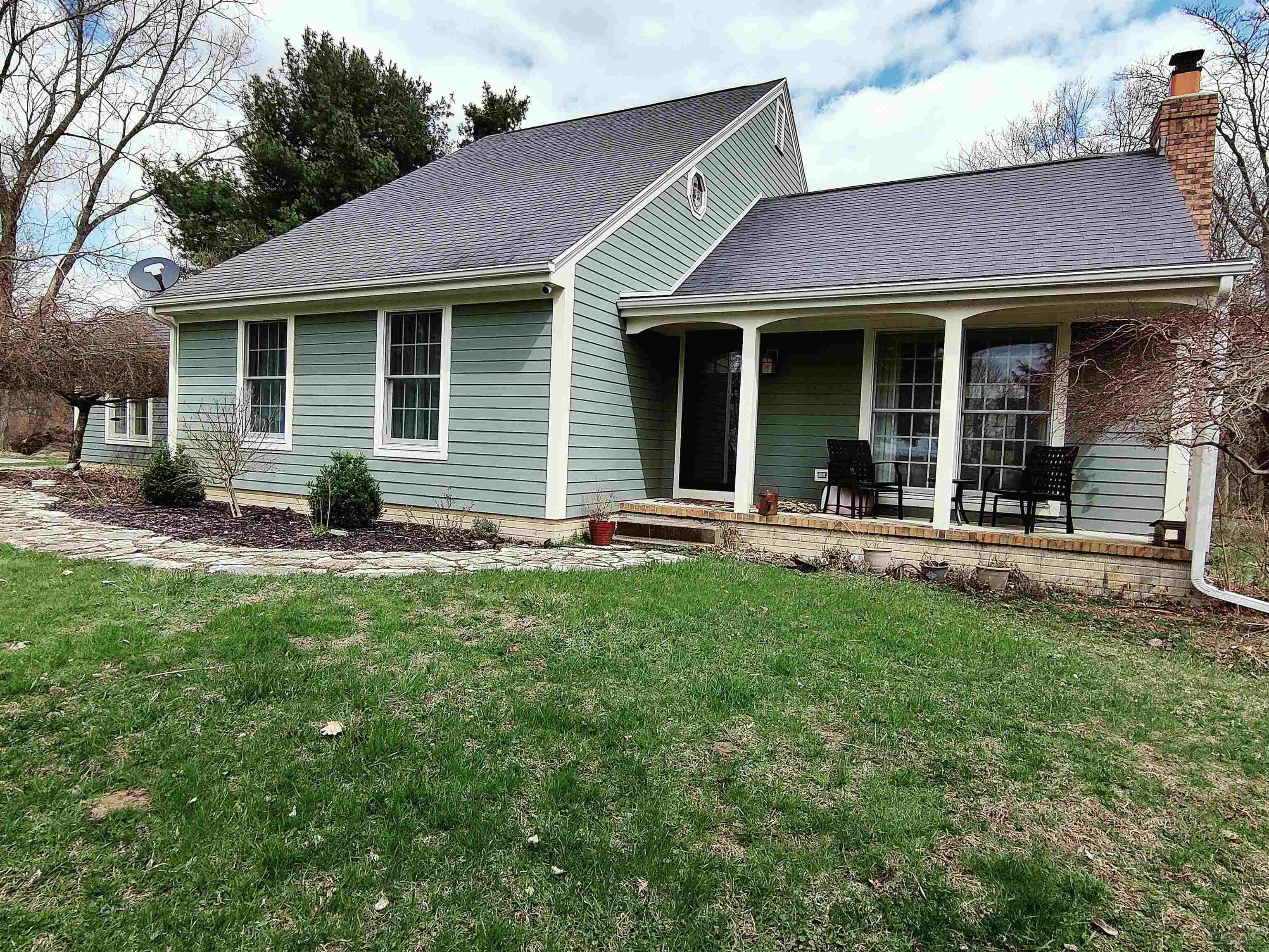 4231 Iffland Road Blissfield, MI 49228 - Photo 1 of 45 50171259-acbca54a-0622-4dbc-a1d7-ffa5176a4818.JPG