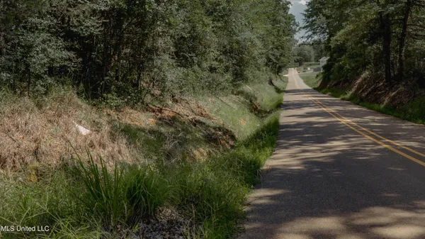 $70,000 | Dog Pen Road, Durant, MS 39063